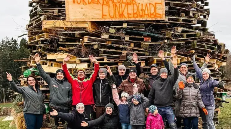 Tolle Aktion der "Vorderwälder Funkenbande"